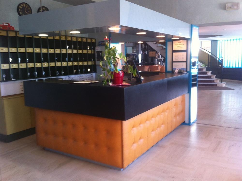 Authentic By Balladins - Rodez / Le Segala Hotel 3*
