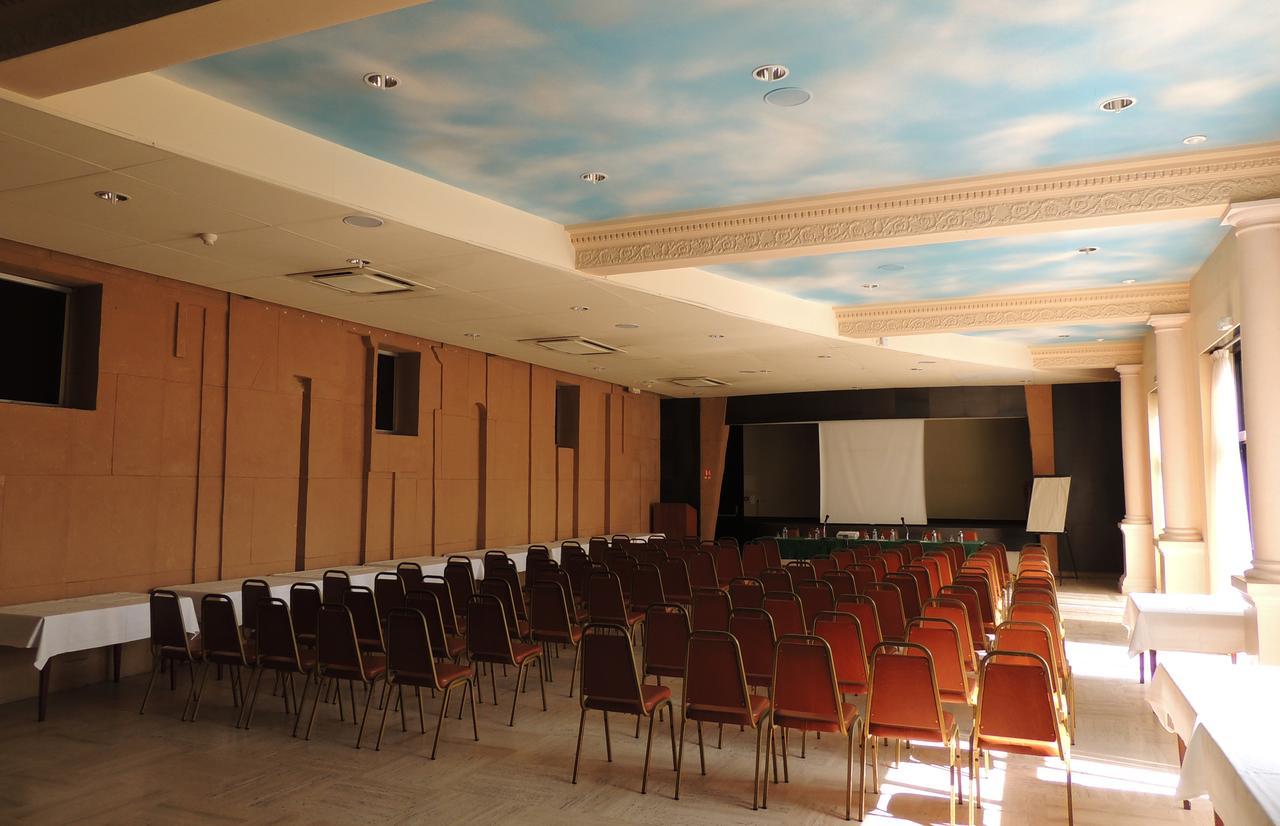 Authentic By Balladins - Rodez / Le Segala 3* Baraqueville